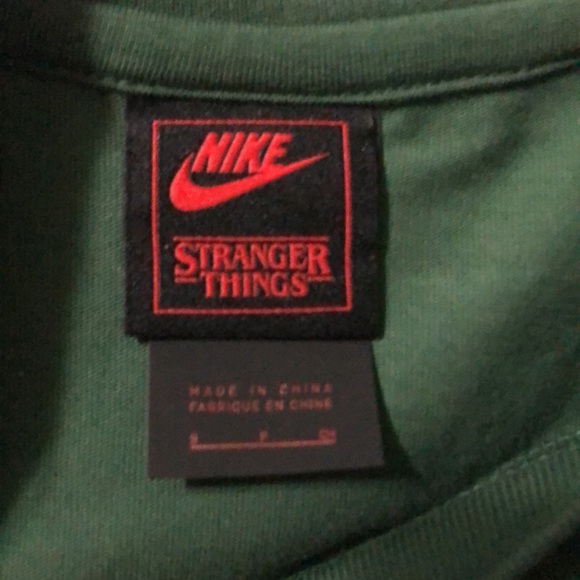 Nike Stranger Things shirt - Picture 2 of 6